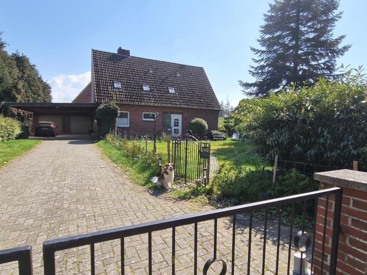 Gemuetliche Wohnung Direkt Am Kuestenkanal! Wardenburg Exterior photo